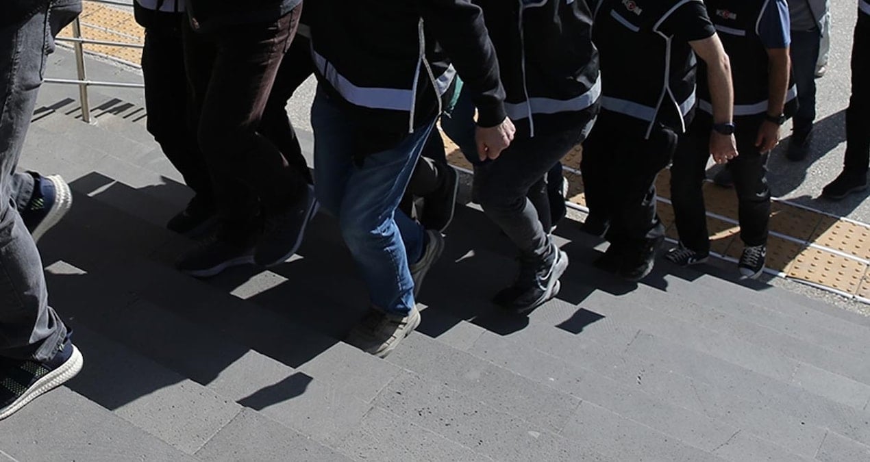 Bakanlık buyruk subayına FETÖ tutuklaması