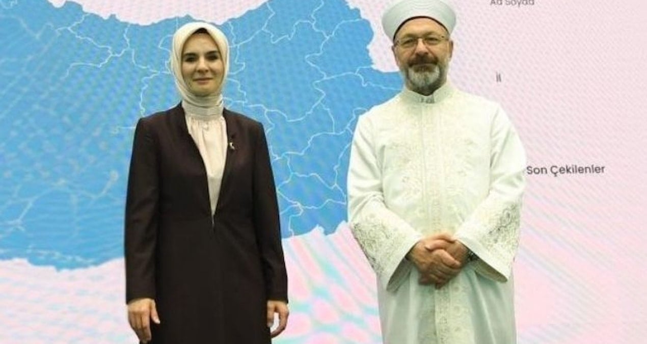 Göktaş ve Erbaş, dijitale bağladı: Çağdaş hayatın yaşam biçimi, aile kurmayı yük üzere gösteriyor