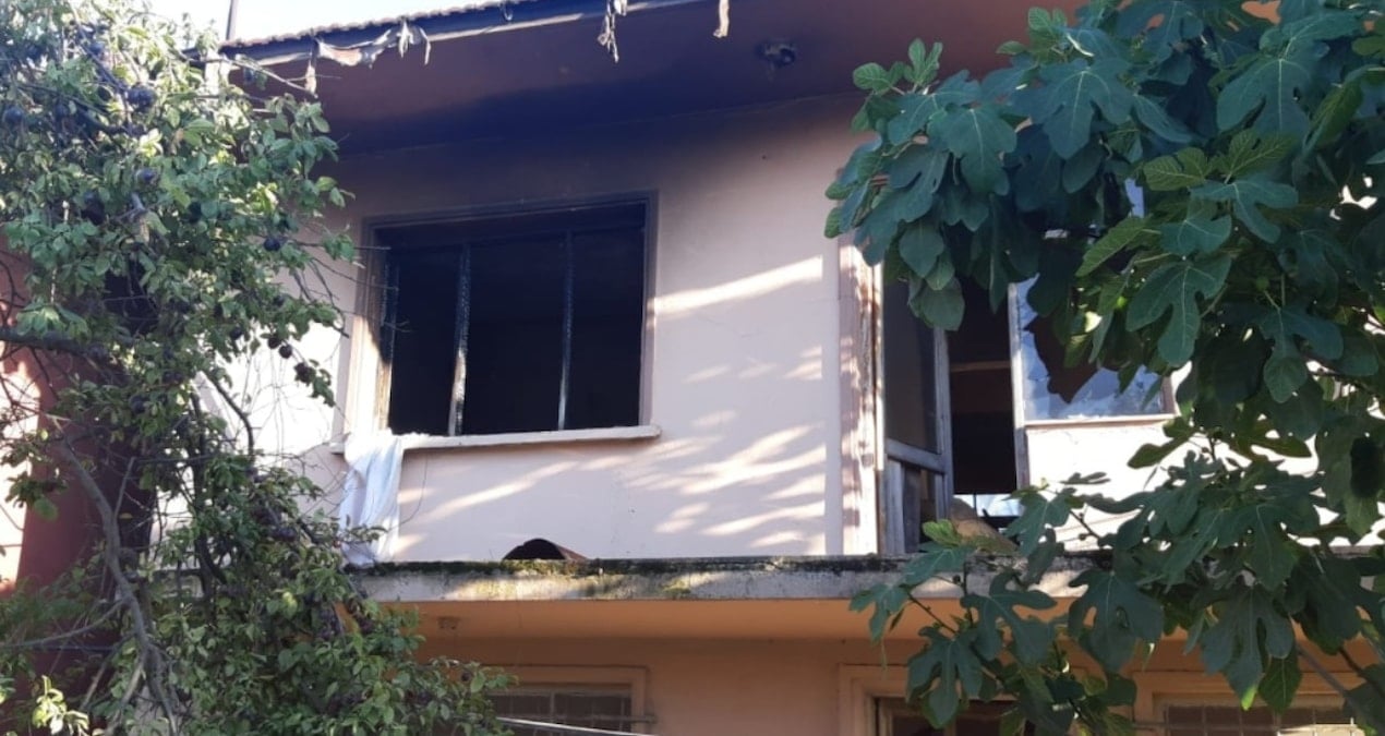 Kocaeli’de metruk bina küle döndü