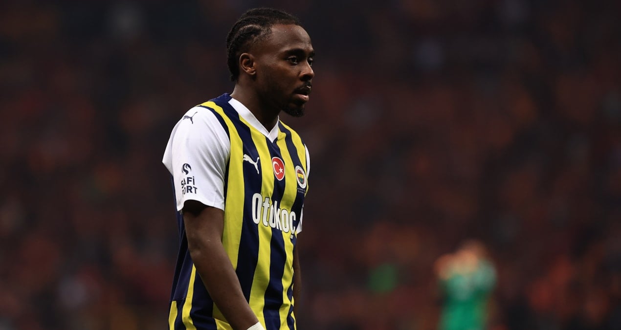 Osayi Samuel şikayetçi oldu! ‘Saatimi çaldı’