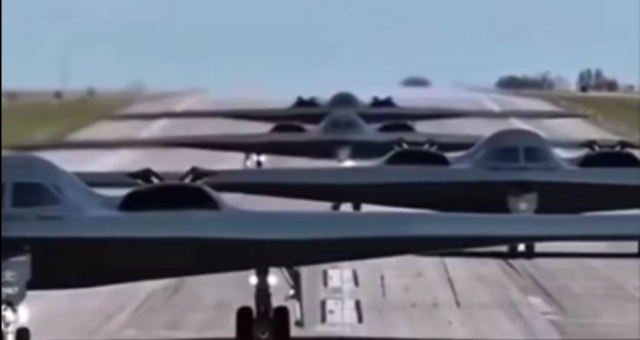 Trump’tan müthiş ‘kutlama’ görüntüsü: ‘İran’ı bombala’