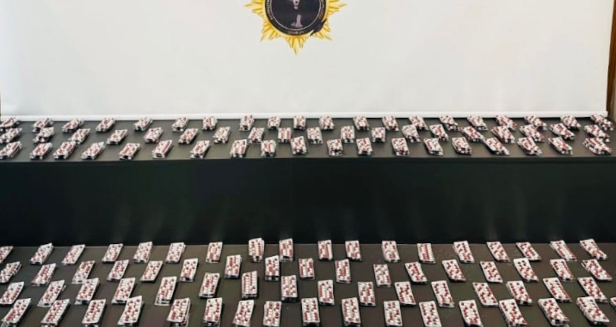 Yüzbinlerce sentetik ecza hapı ele geçirildi