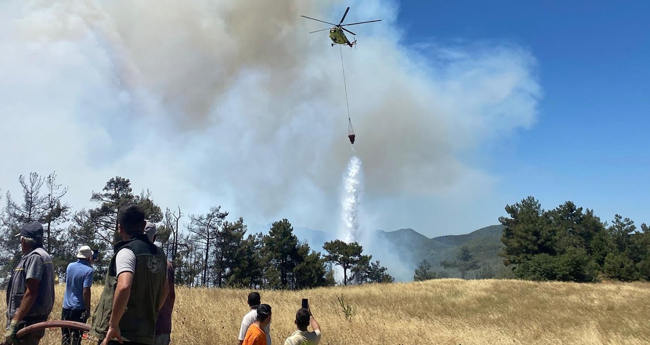 Sakarya’da çıkıp Bilecik’e sıçradı: Birtakım konutlar yandı
